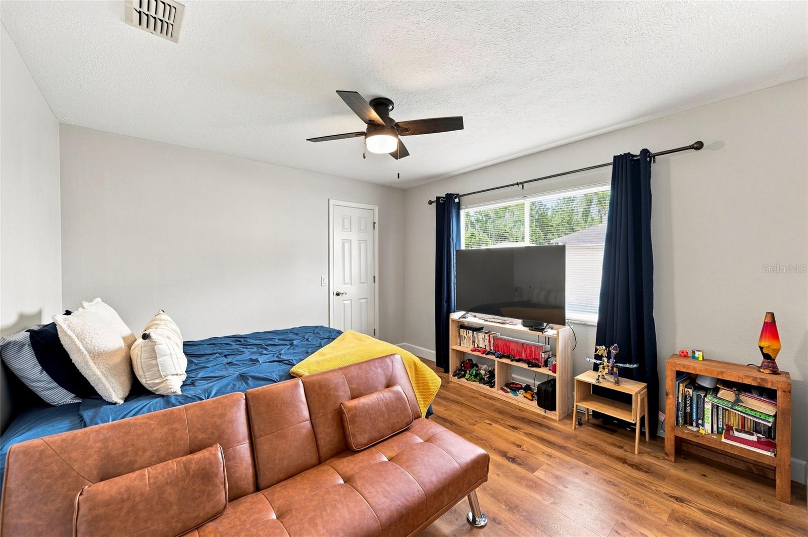 9715 HERMOSILLO DR — photo 25