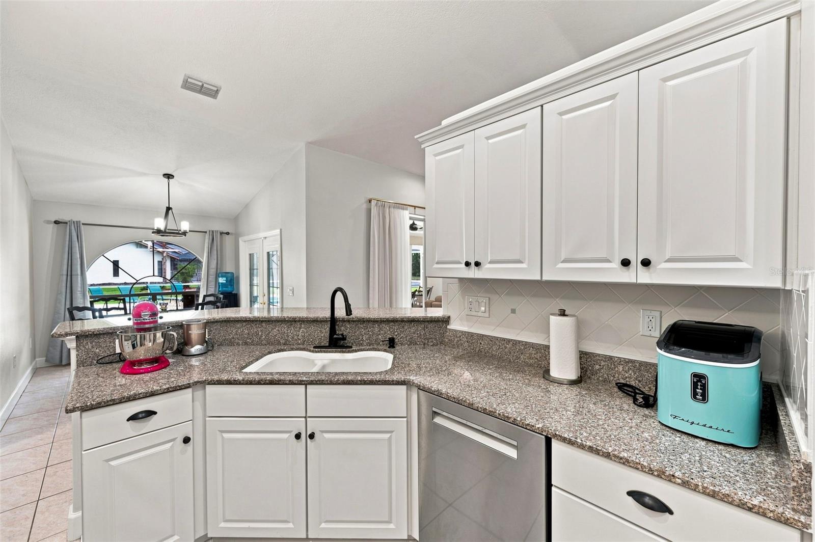 9715 HERMOSILLO DR — photo 17