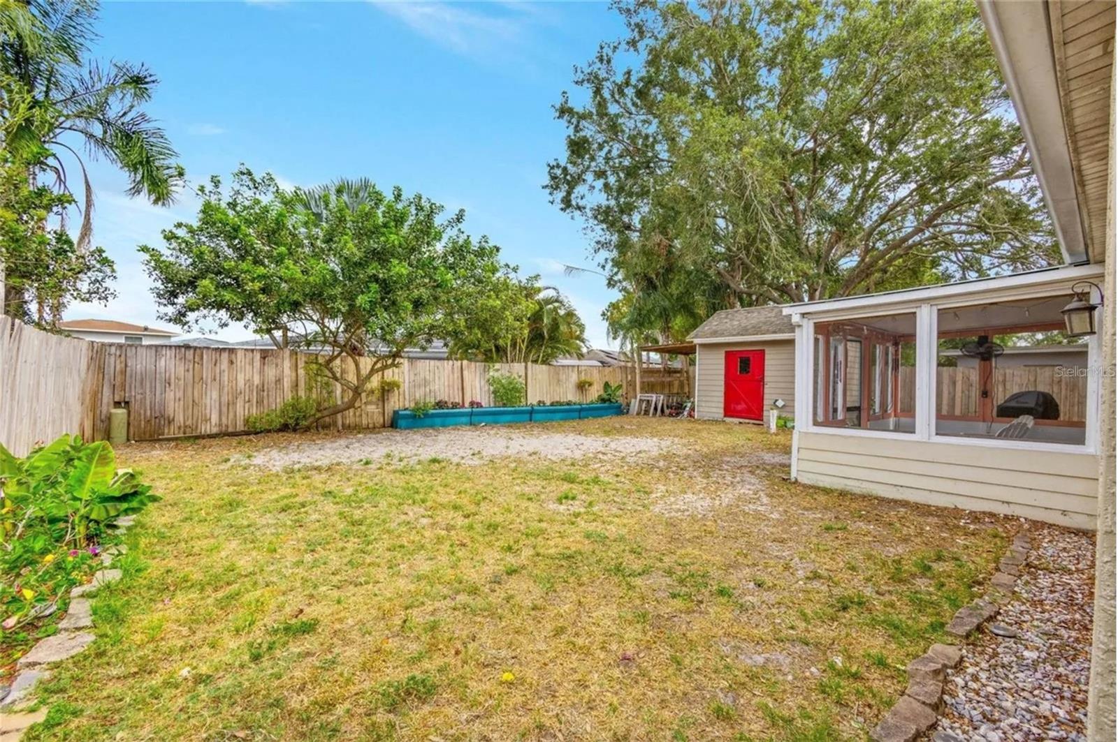 711 LEMONWOOD DR — photo 23