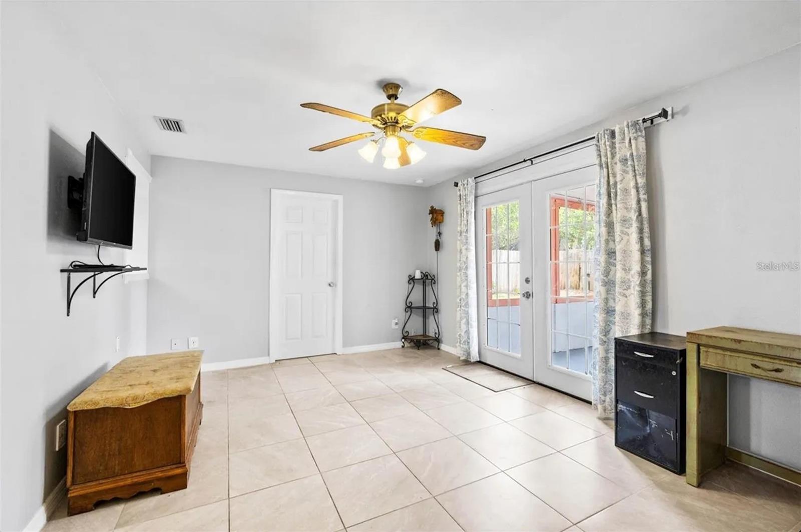 711 LEMONWOOD DR — photo 13