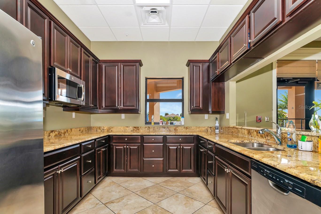 415 GRAND PRESERVE CV — photo 83