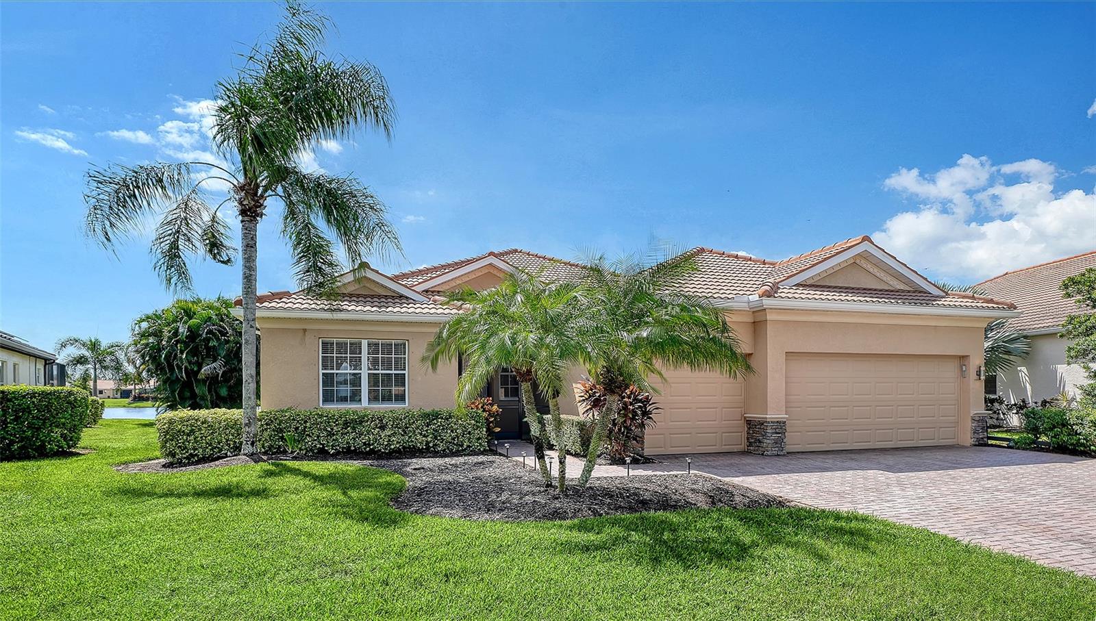 415 GRAND PRESERVE CV — photo 4
