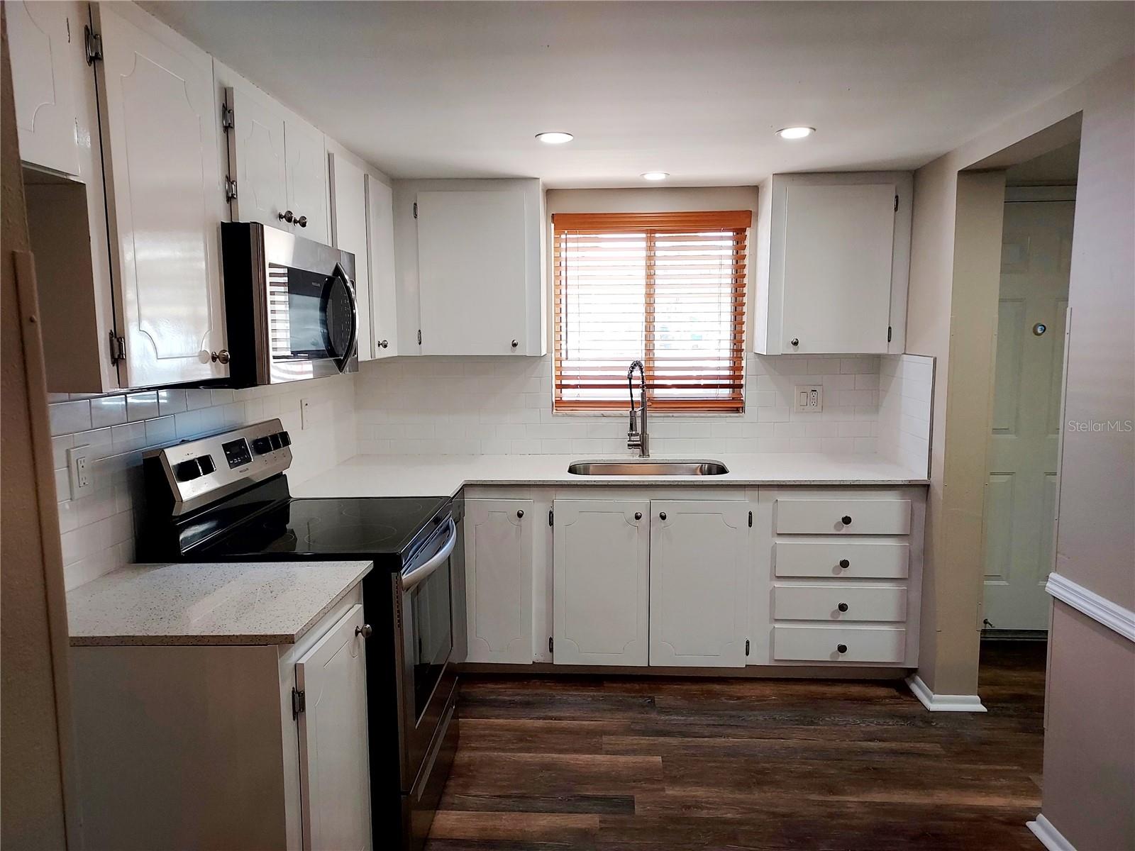 3520 LAKE BAYSHORE DR #K111 — photo 9