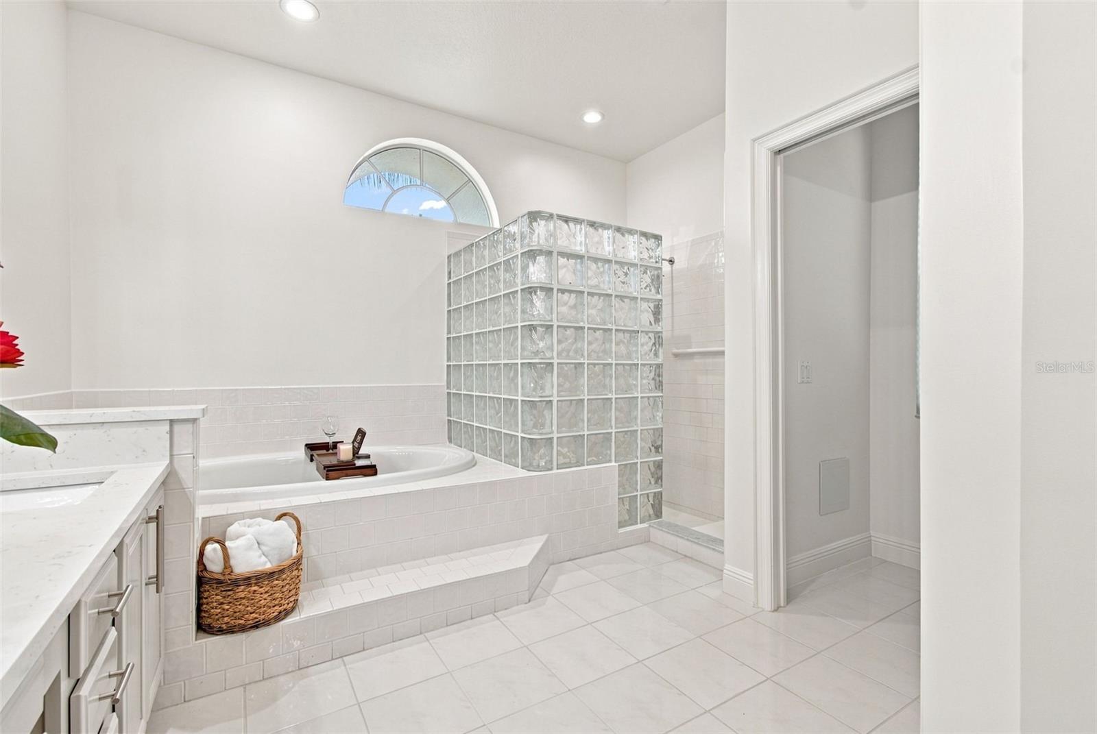 3626 SWANS LANDING DR — photo 48