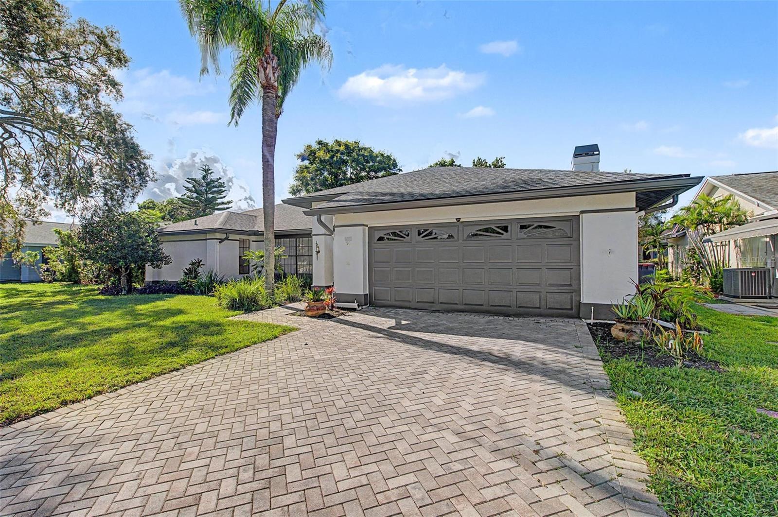 8612 BRAXTON DR — photo 3