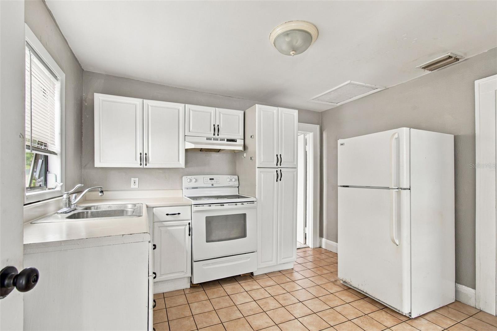 2501 57TH PL N — photo 30