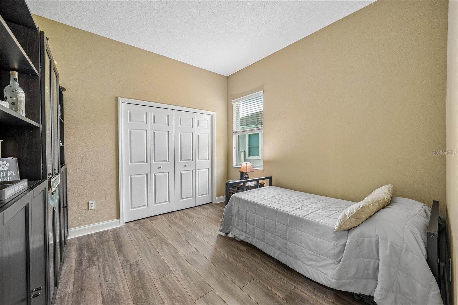 2812 DEVONOAK BLVD — photo 19