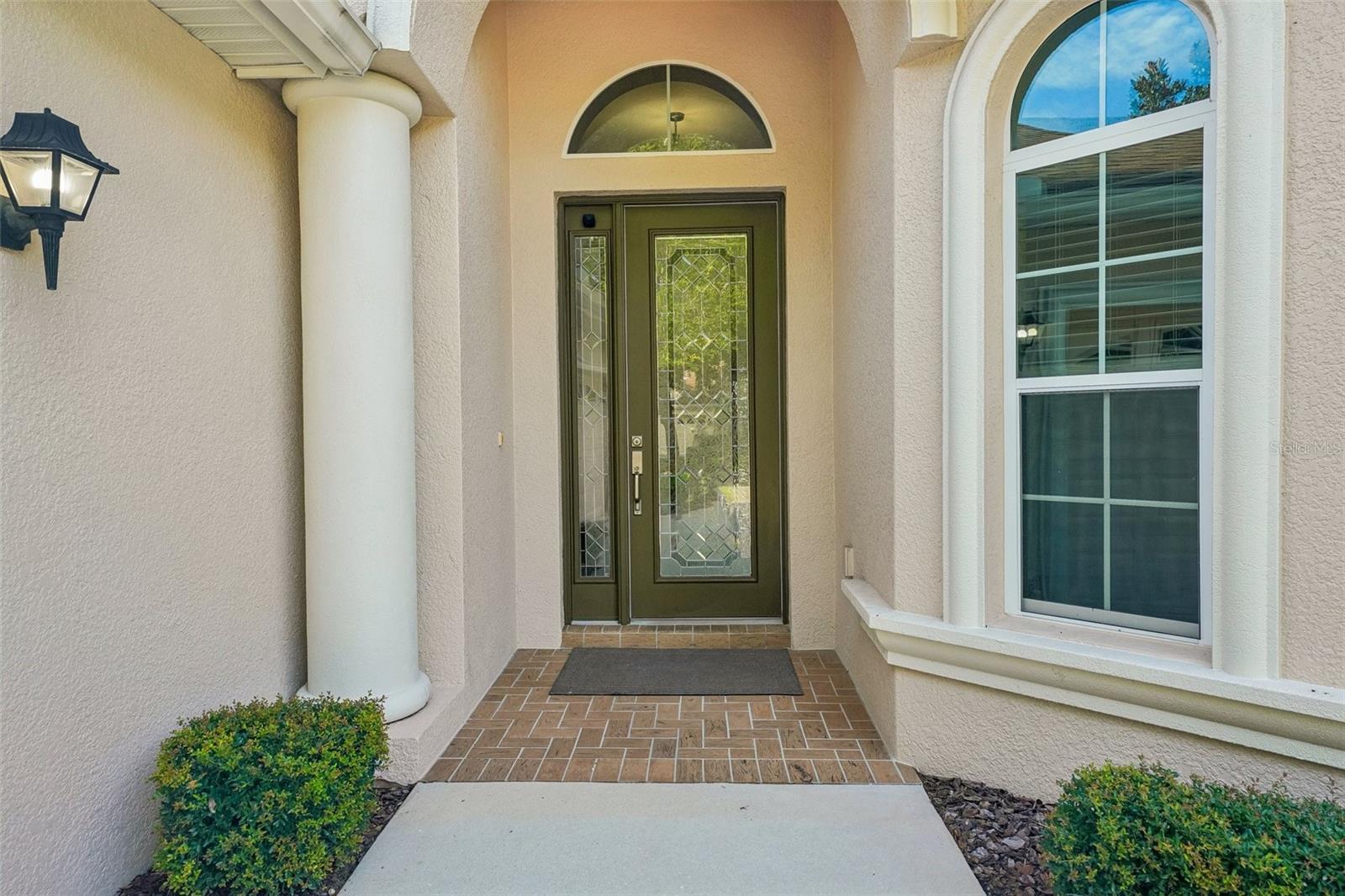 2812 DEVONOAK BLVD — photo 2