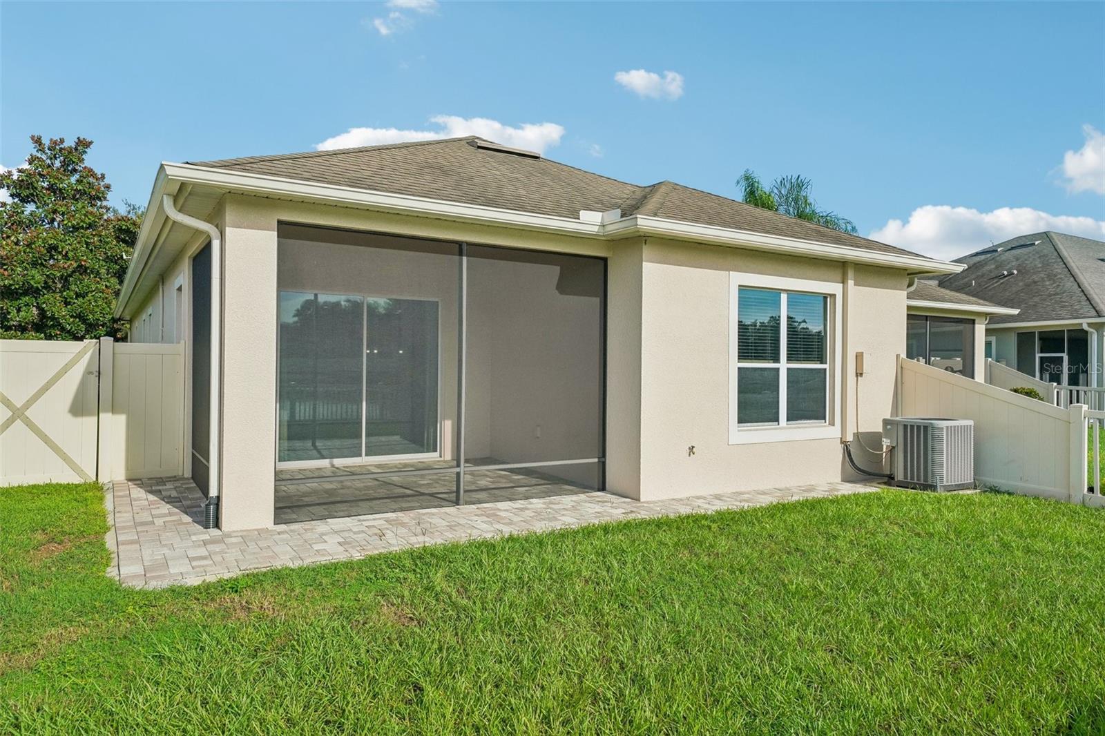 2812 DEVONOAK BLVD — photo 27