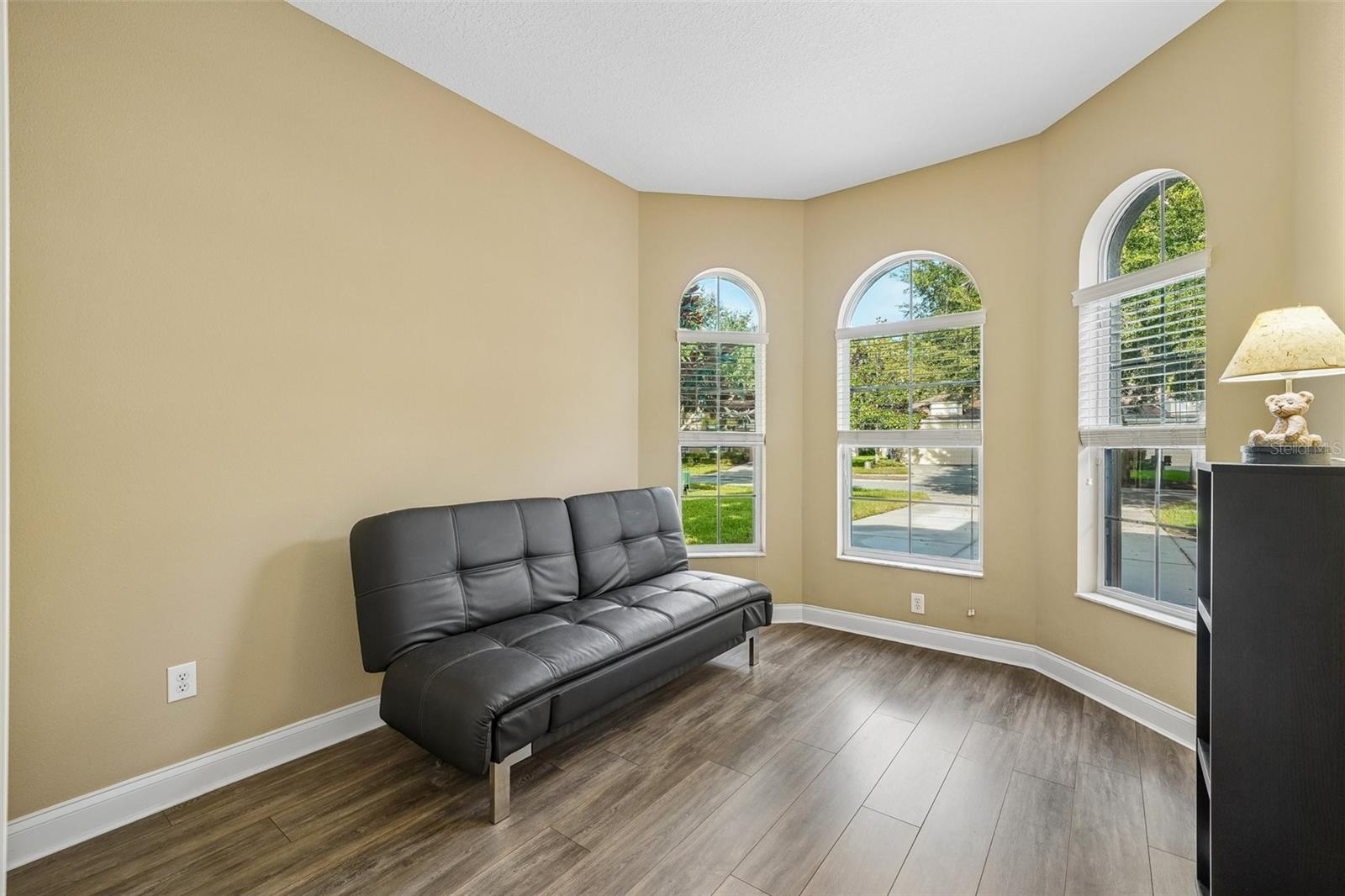 2812 DEVONOAK BLVD — photo 22
