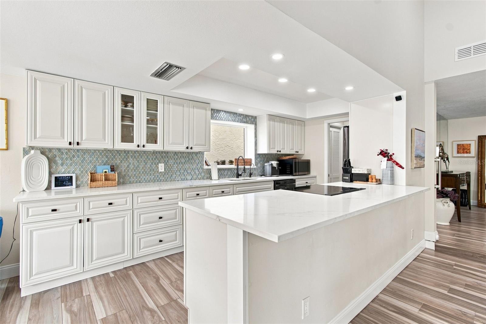 5005 PALOMA DR — photo 33