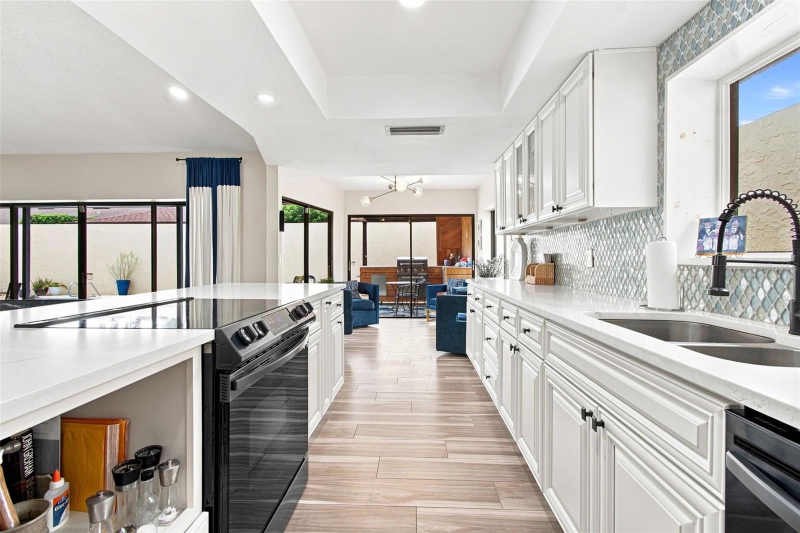 5005 PALOMA DR — photo 22