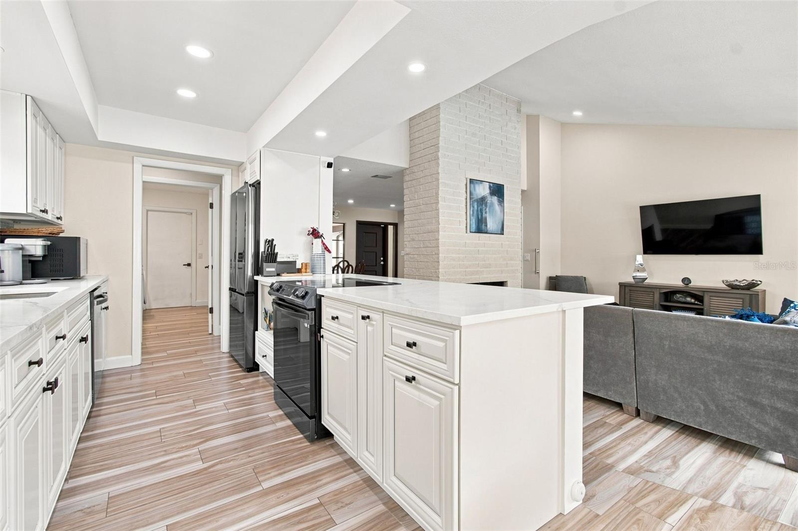 5005 PALOMA DR — photo 23