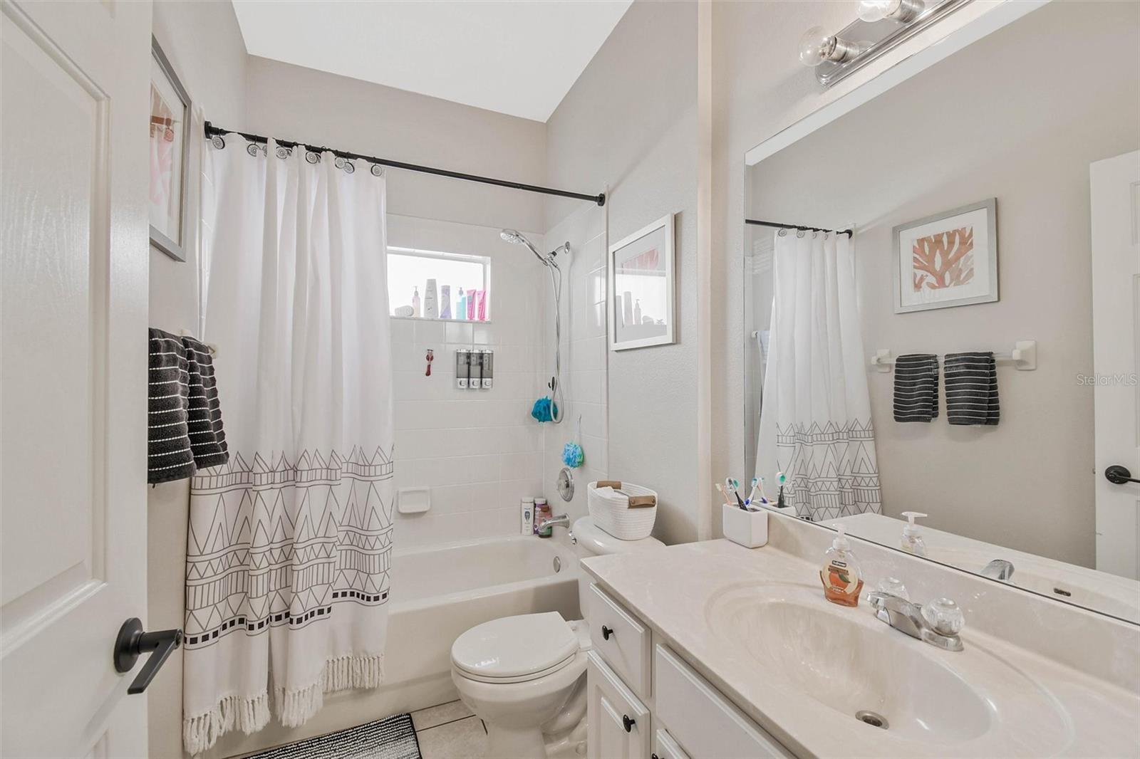 3240 DOWNAN POINT DR — photo 21