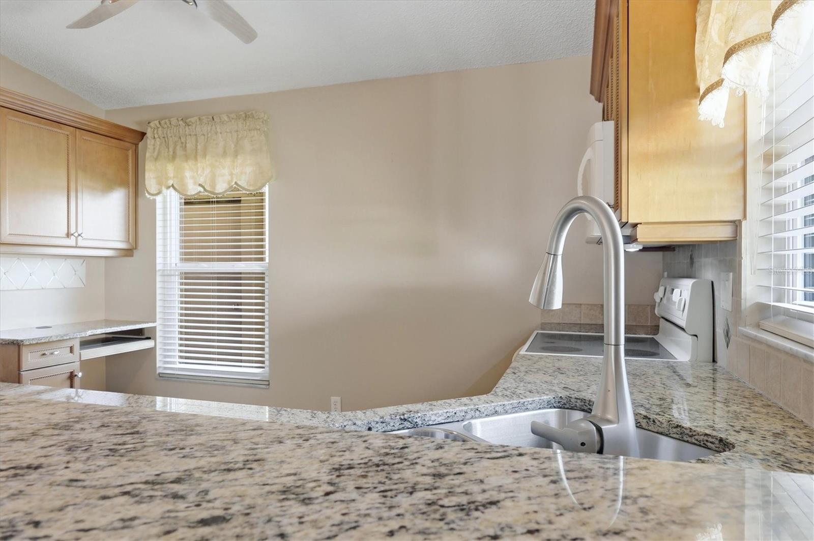 1704 CURRY AVE #39 — photo 9