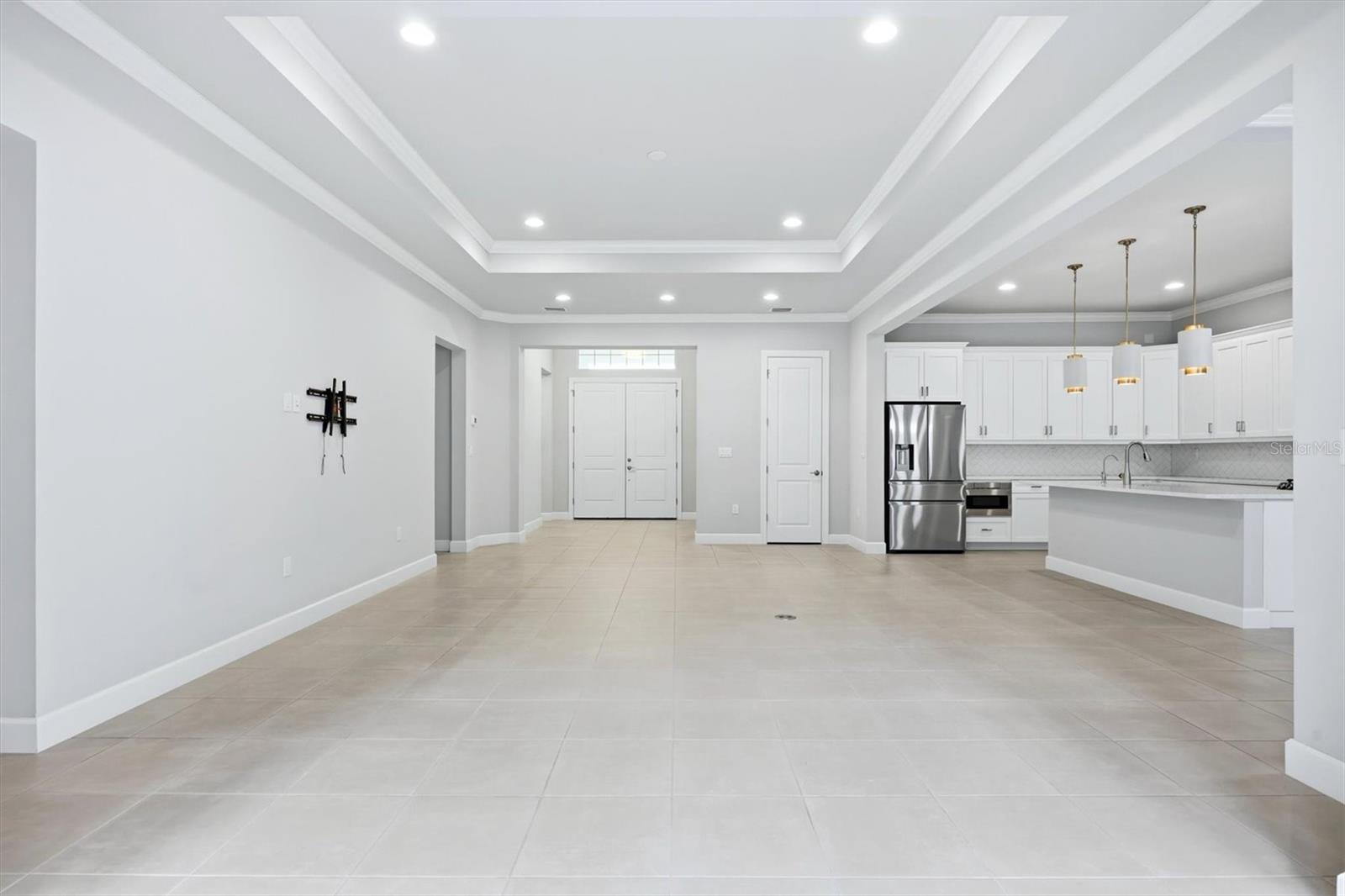 7717 SANDHILL LAKE DR — photo 13