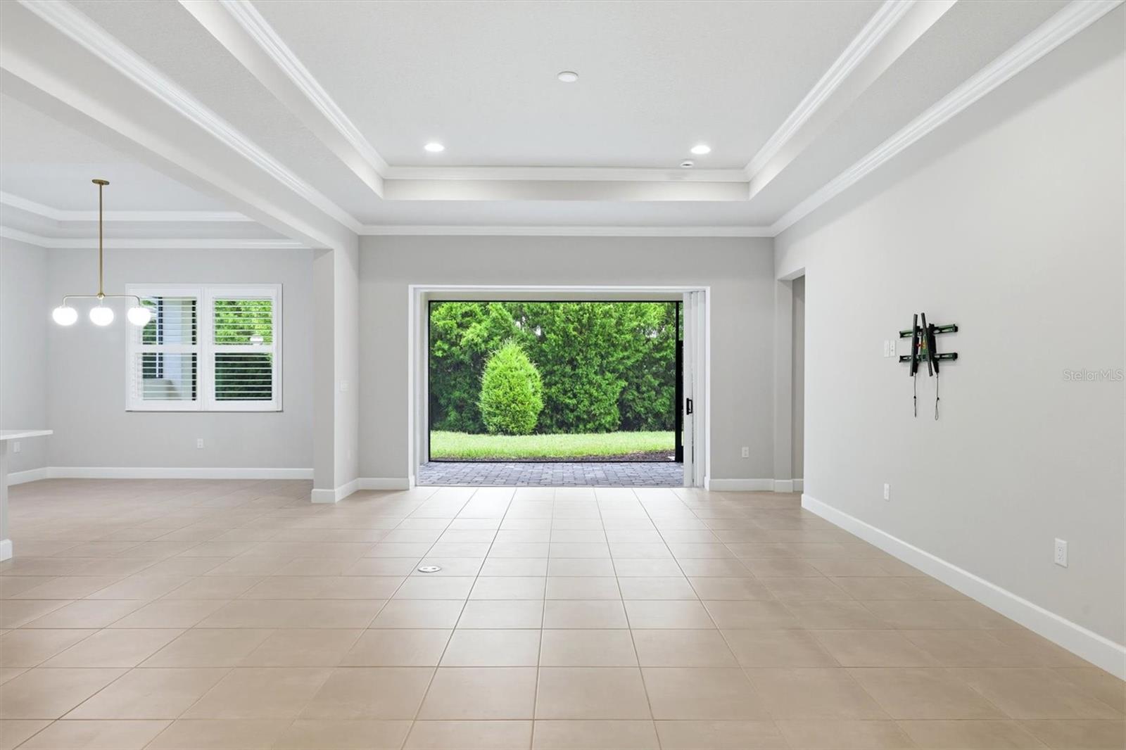 7717 SANDHILL LAKE DR — photo 9