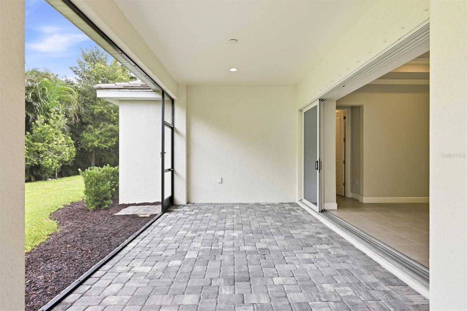 7717 SANDHILL LAKE DR — photo 38
