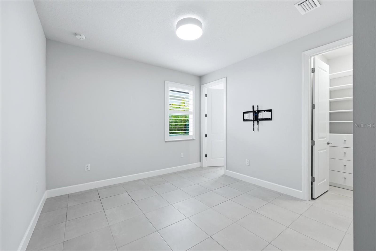 7717 SANDHILL LAKE DR — photo 28