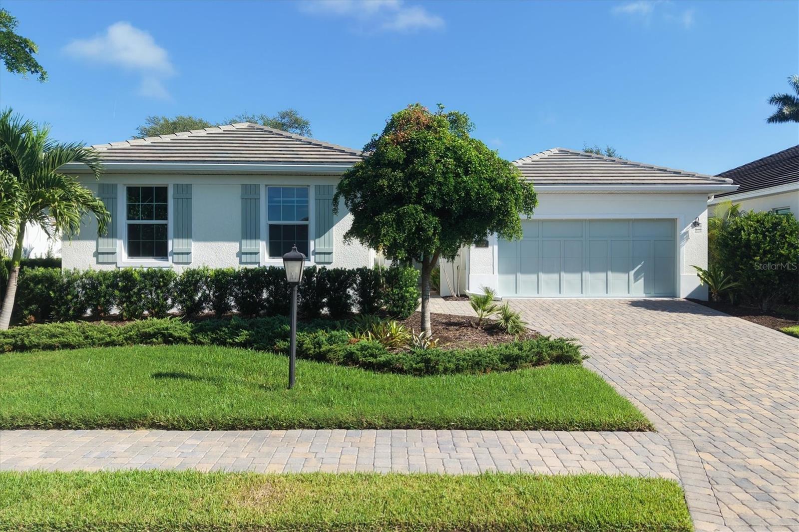 7717 SANDHILL LAKE DR — photo 2