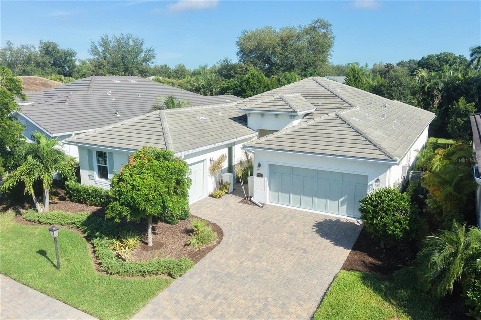 7717 SANDHILL LAKE DR — photo 3