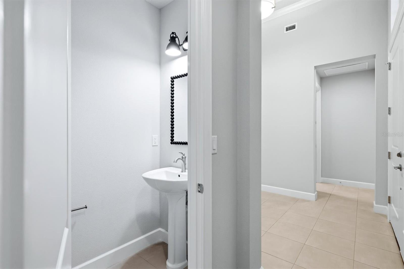 7717 SANDHILL LAKE DR — photo 31