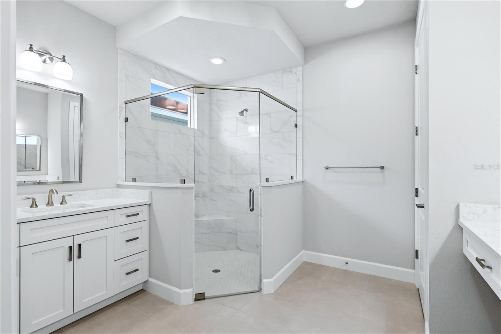7717 SANDHILL LAKE DR — photo 24