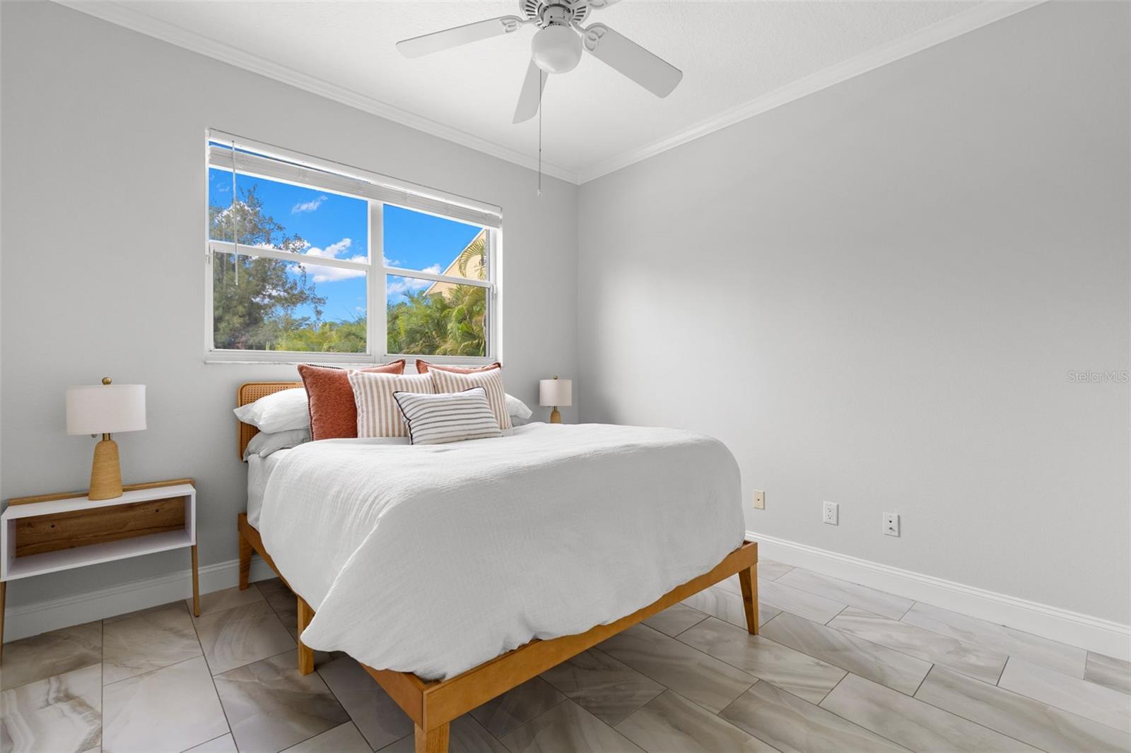9240 SAN MARTIN BLVD NE — photo 22