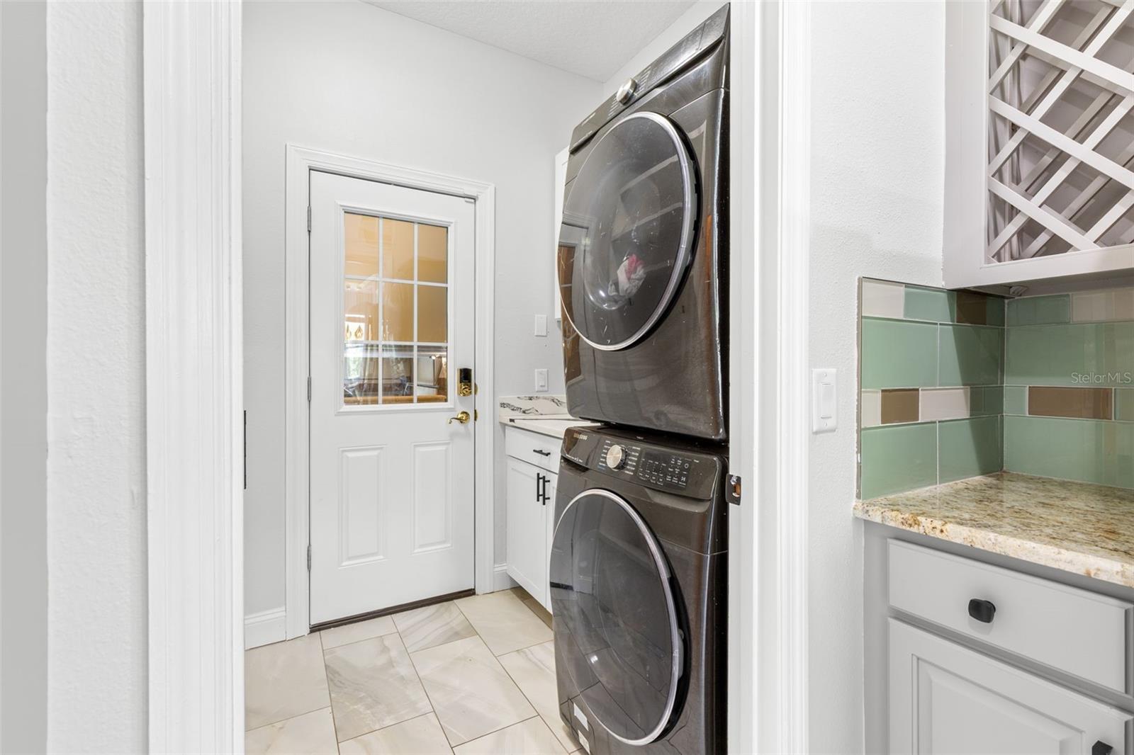 9240 SAN MARTIN BLVD NE — photo 21