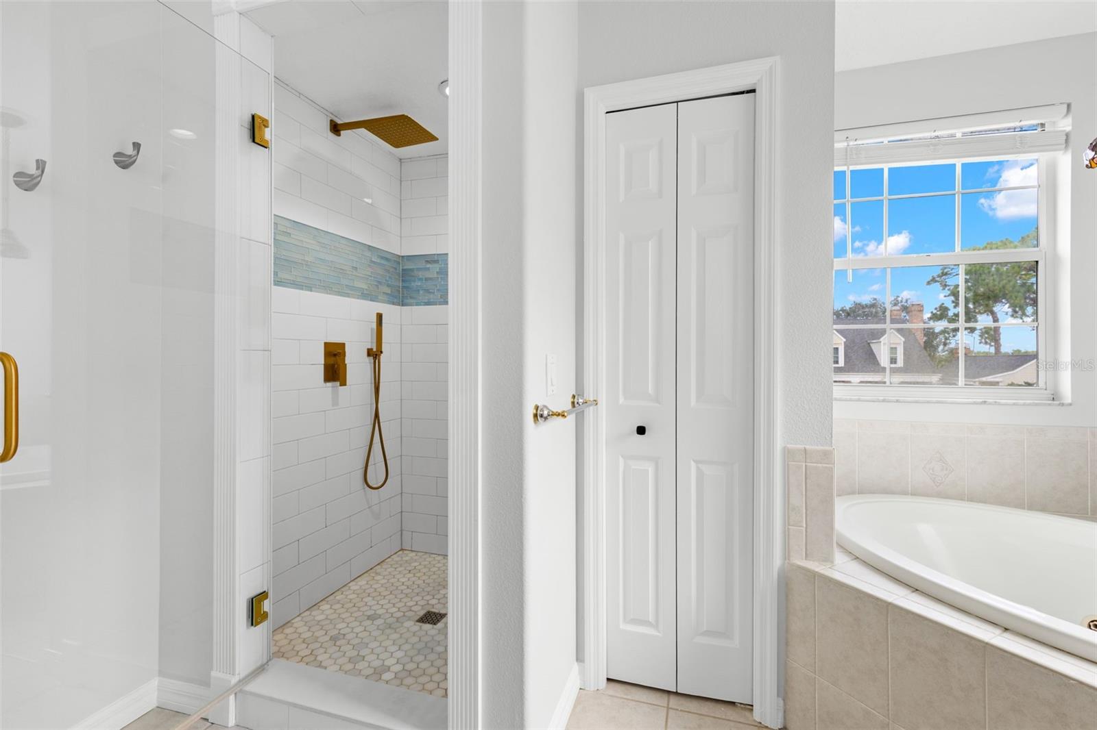 9240 SAN MARTIN BLVD NE — photo 34