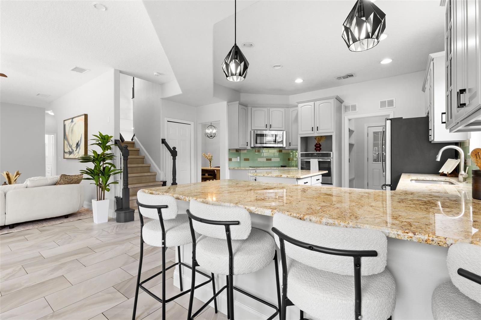 9240 SAN MARTIN BLVD NE — photo 15