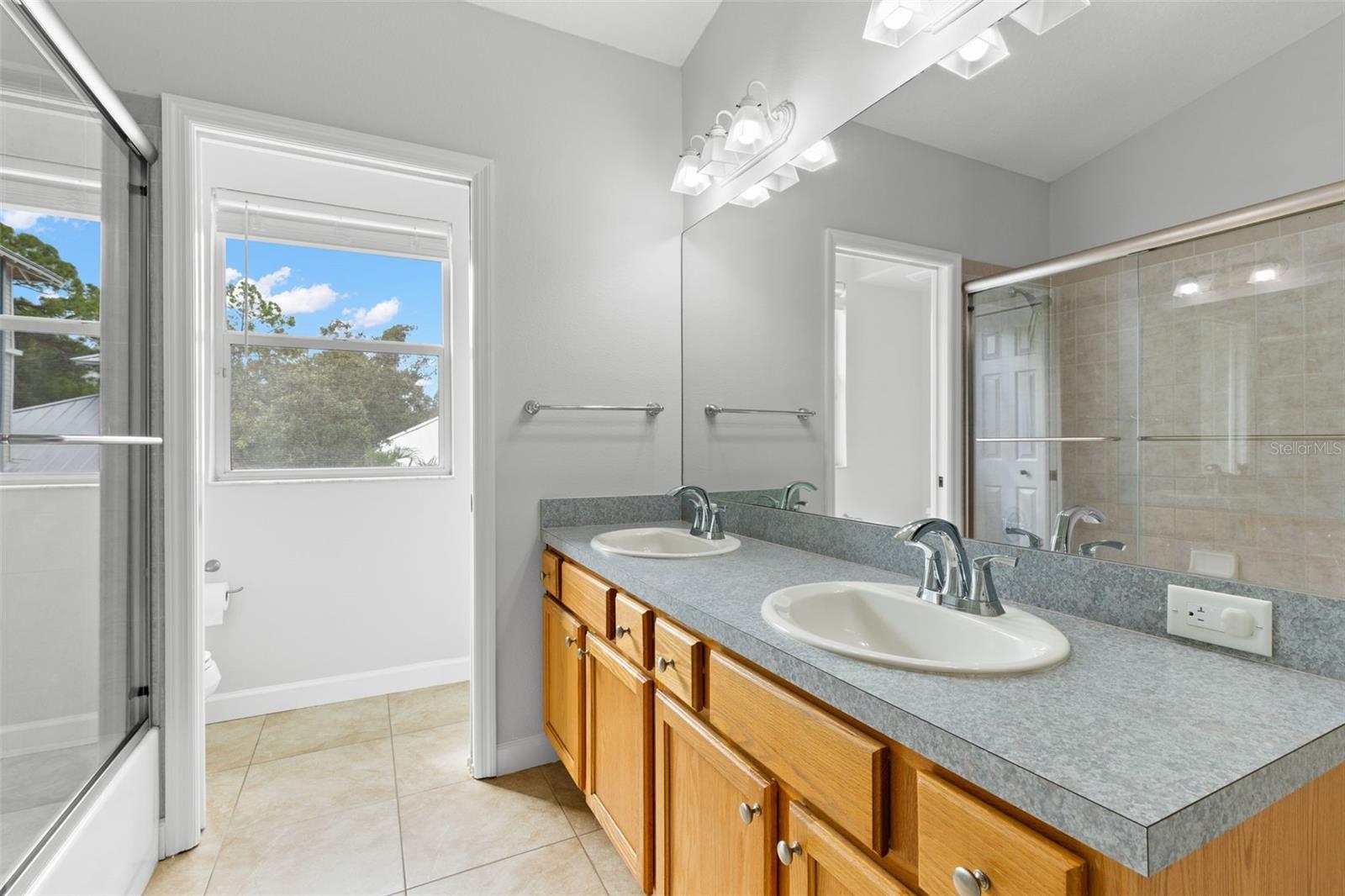 9240 SAN MARTIN BLVD NE — photo 39