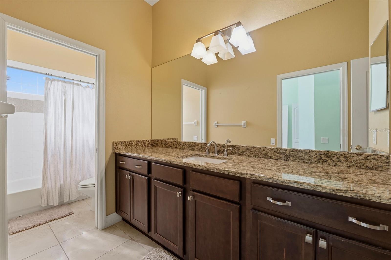 12012 BREWSTER DR — photo 34