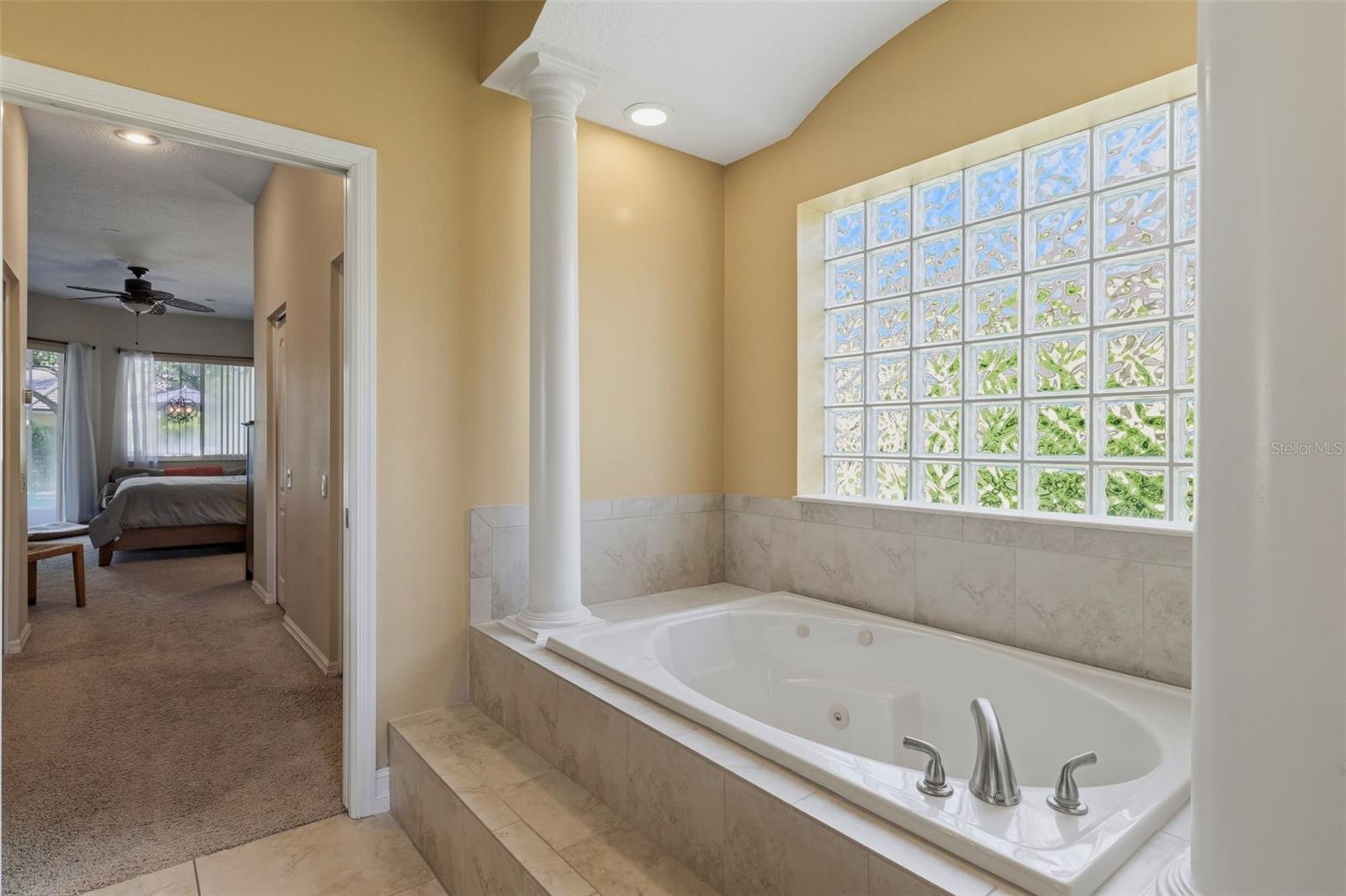 12012 BREWSTER DR — photo 16