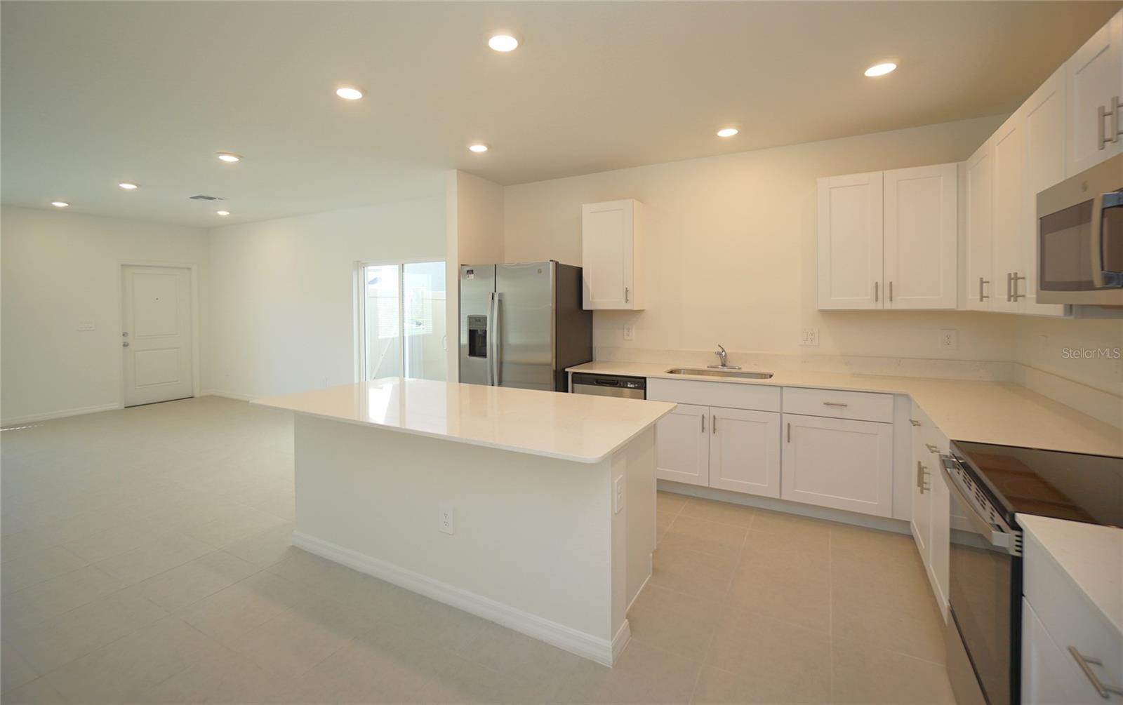 10536 SAGE CANYON DR — photo 8