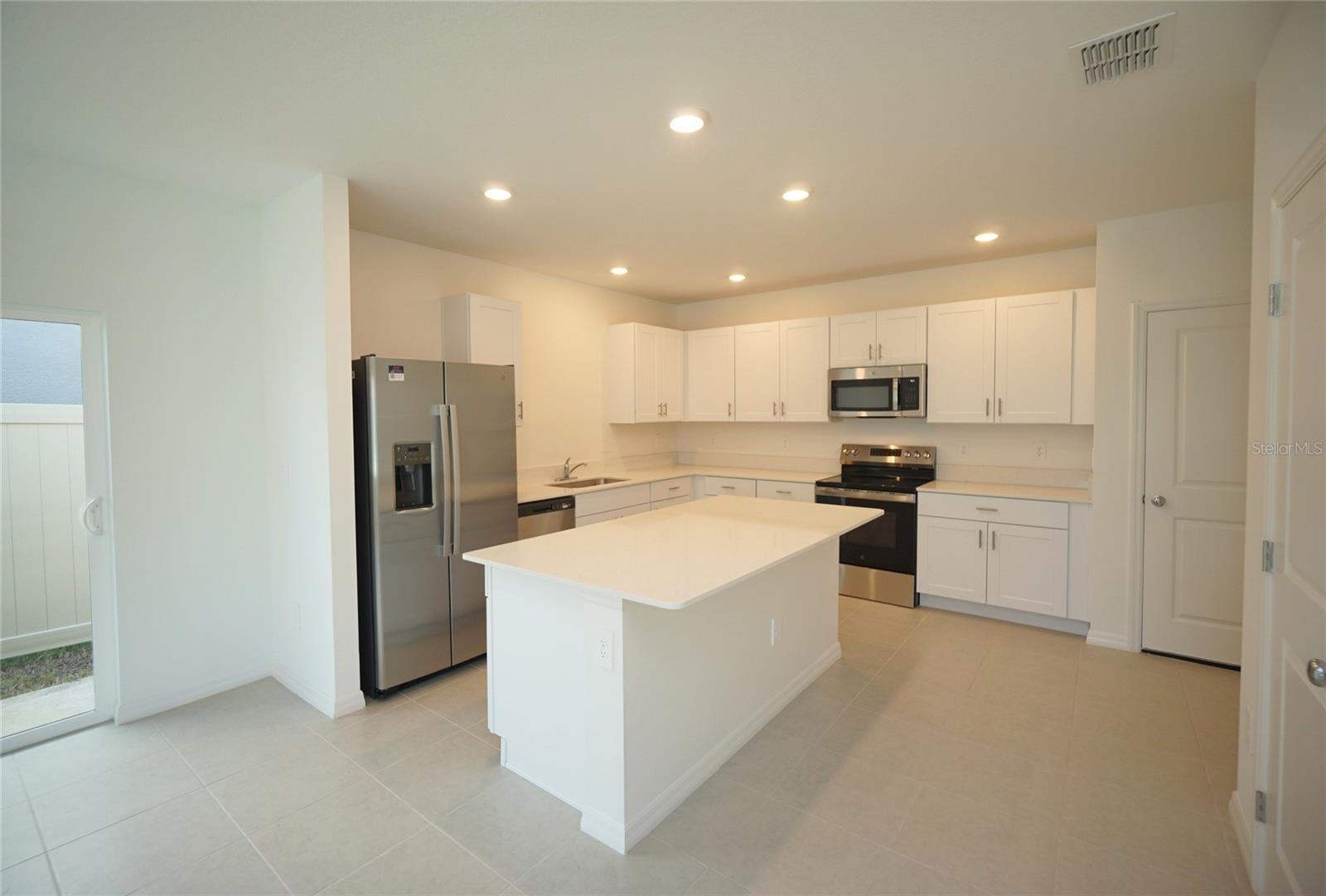 10536 SAGE CANYON DR — photo 10