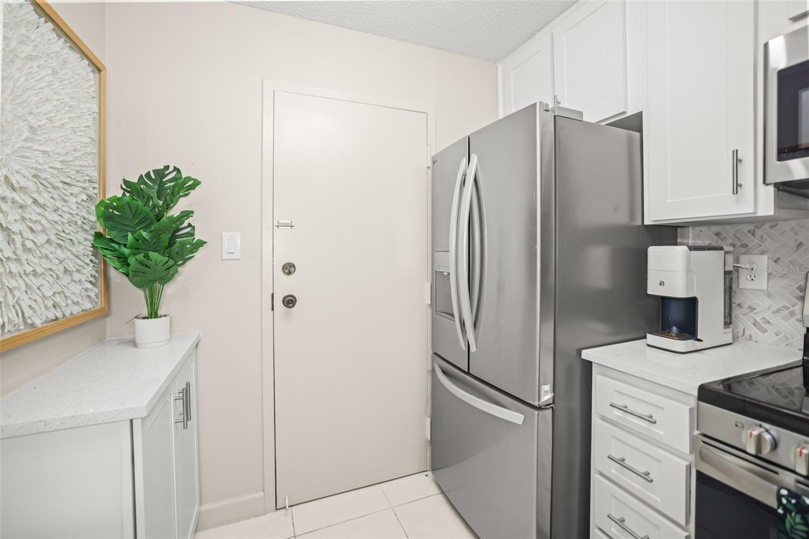2700 BAYSHORE BLVD #2110 — photo 8