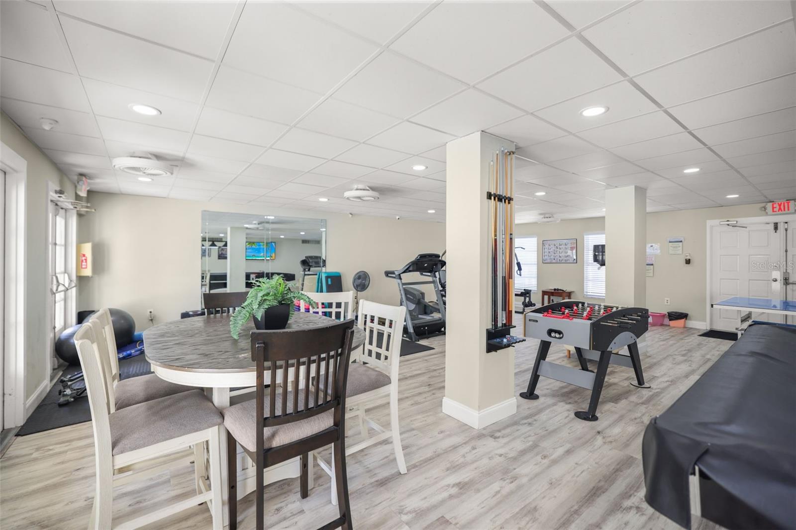 2700 BAYSHORE BLVD #2110 — photo 43