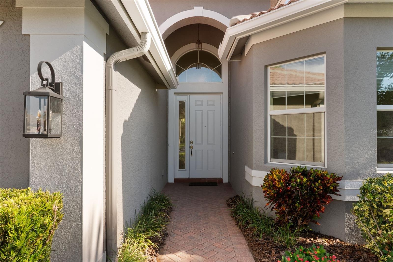 16019 GOLDEN LAKES DR — photo 4