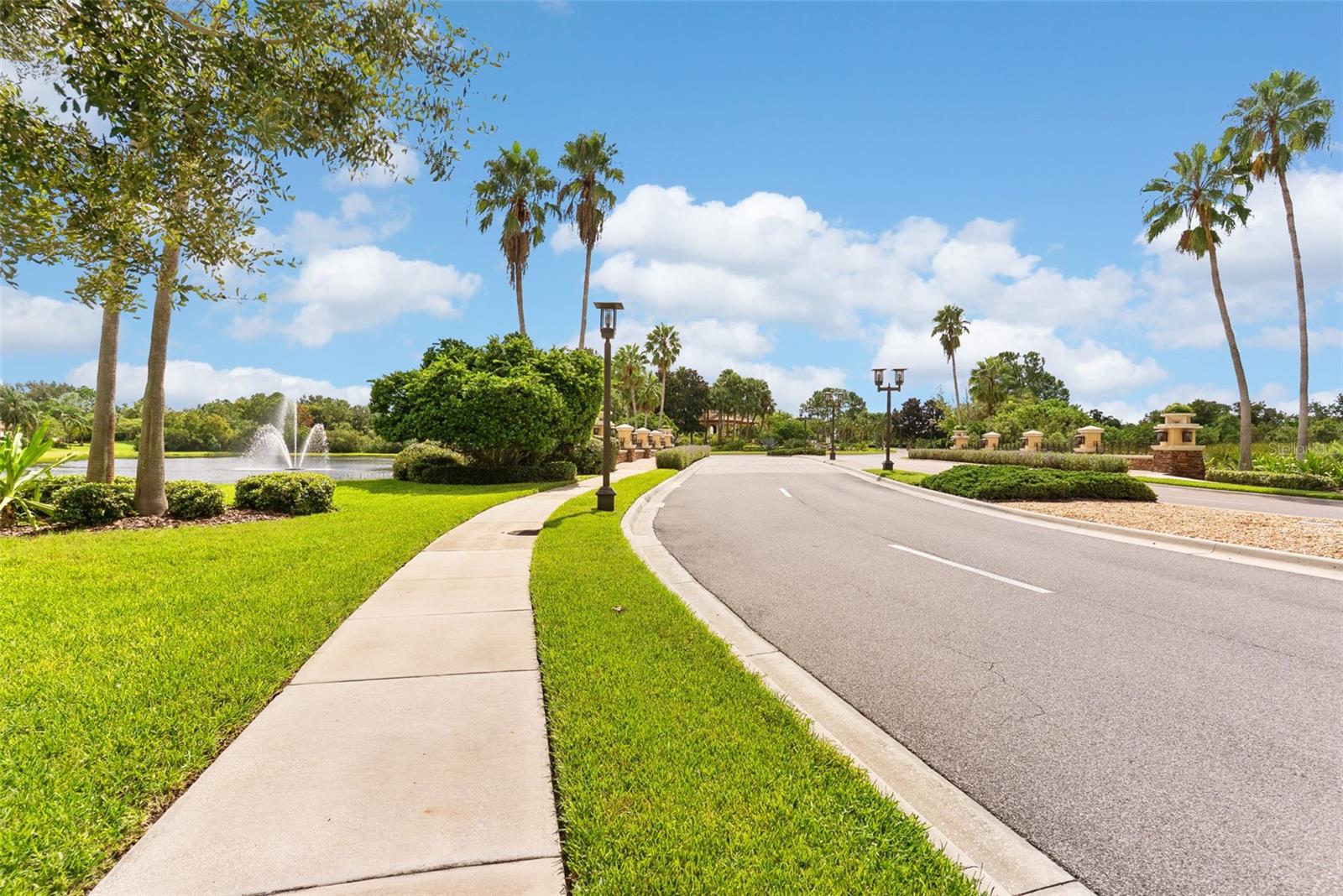 16019 GOLDEN LAKES DR — photo 43