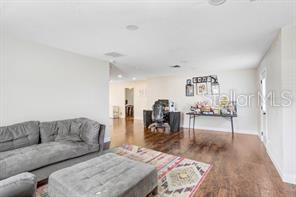 903 N PARK RD — photo 3