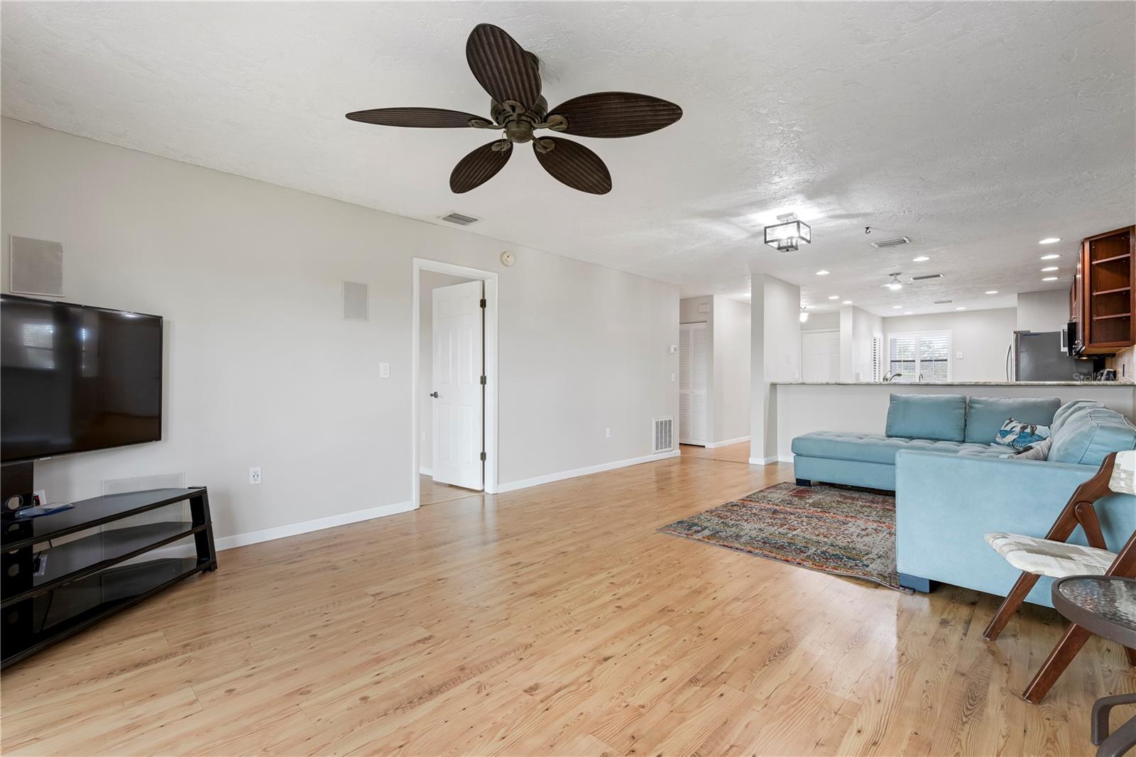 515 LEFFINGWELL AVE #112 — photo 17