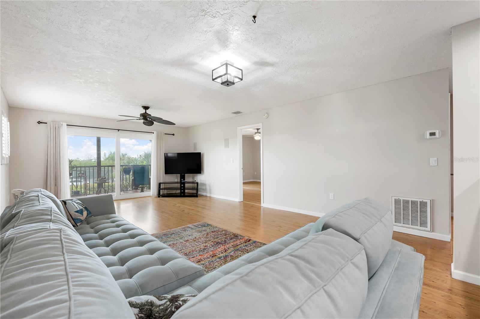 515 LEFFINGWELL AVE #112 — photo 15