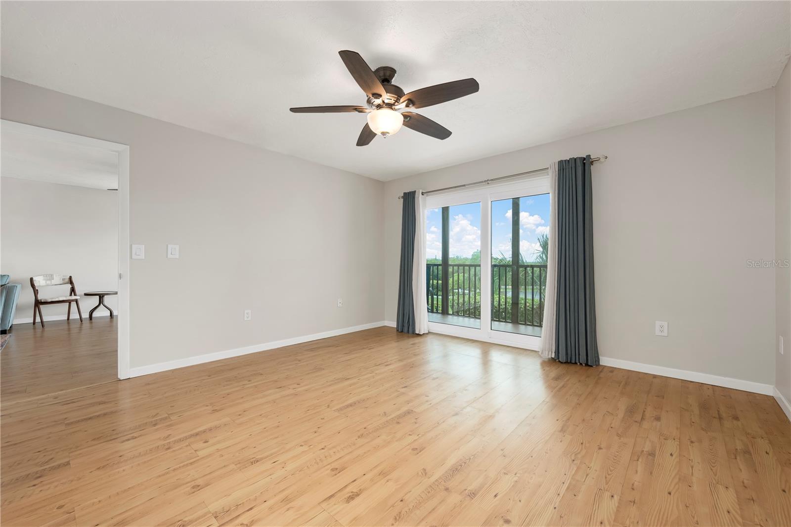 515 LEFFINGWELL AVE #112 — photo 34
