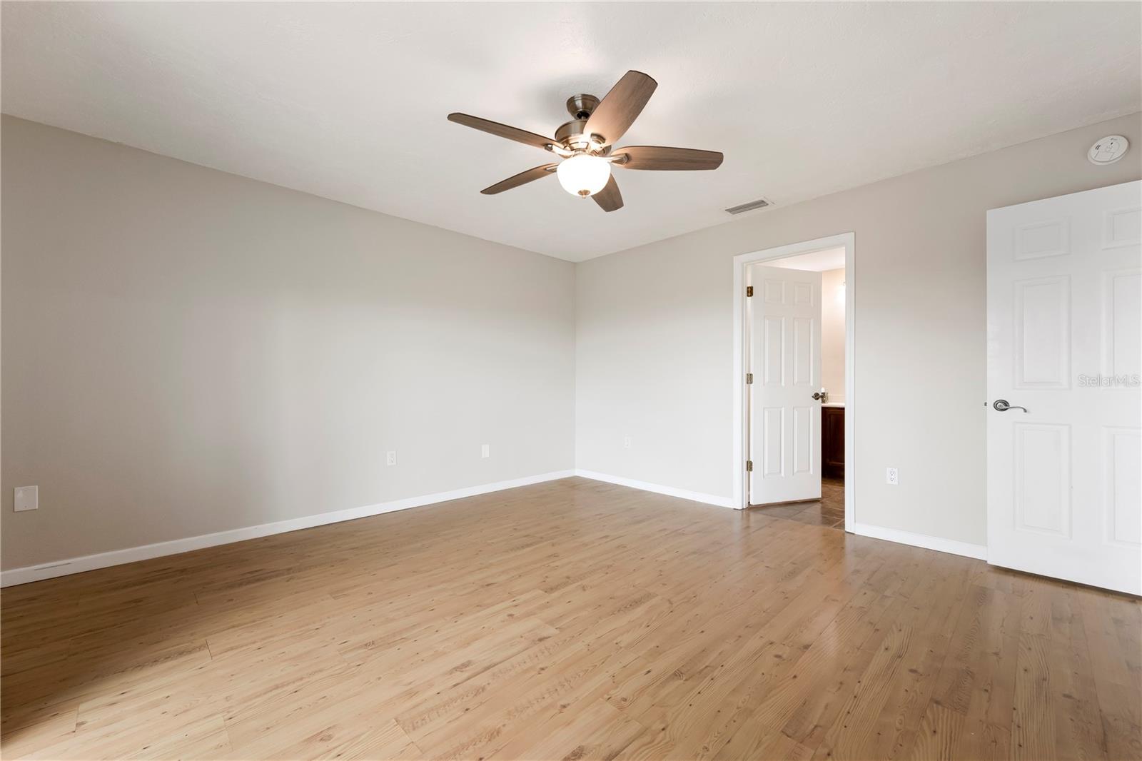 515 LEFFINGWELL AVE #112 — photo 36