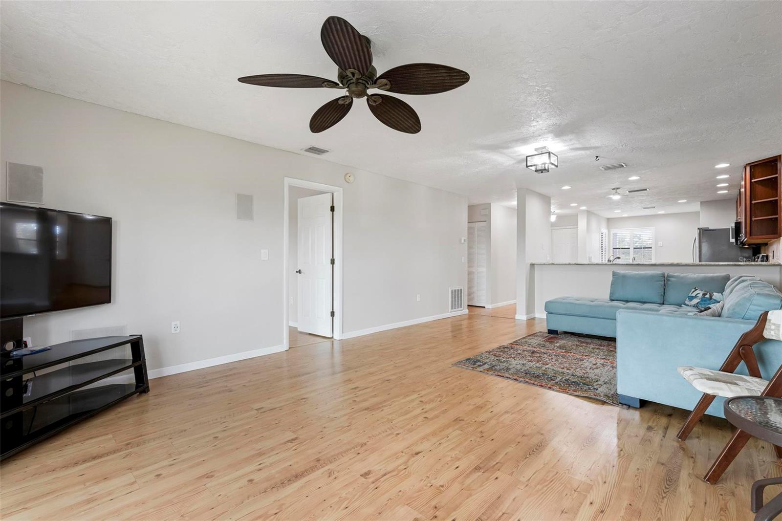 515 LEFFINGWELL AVE #112 — photo 22