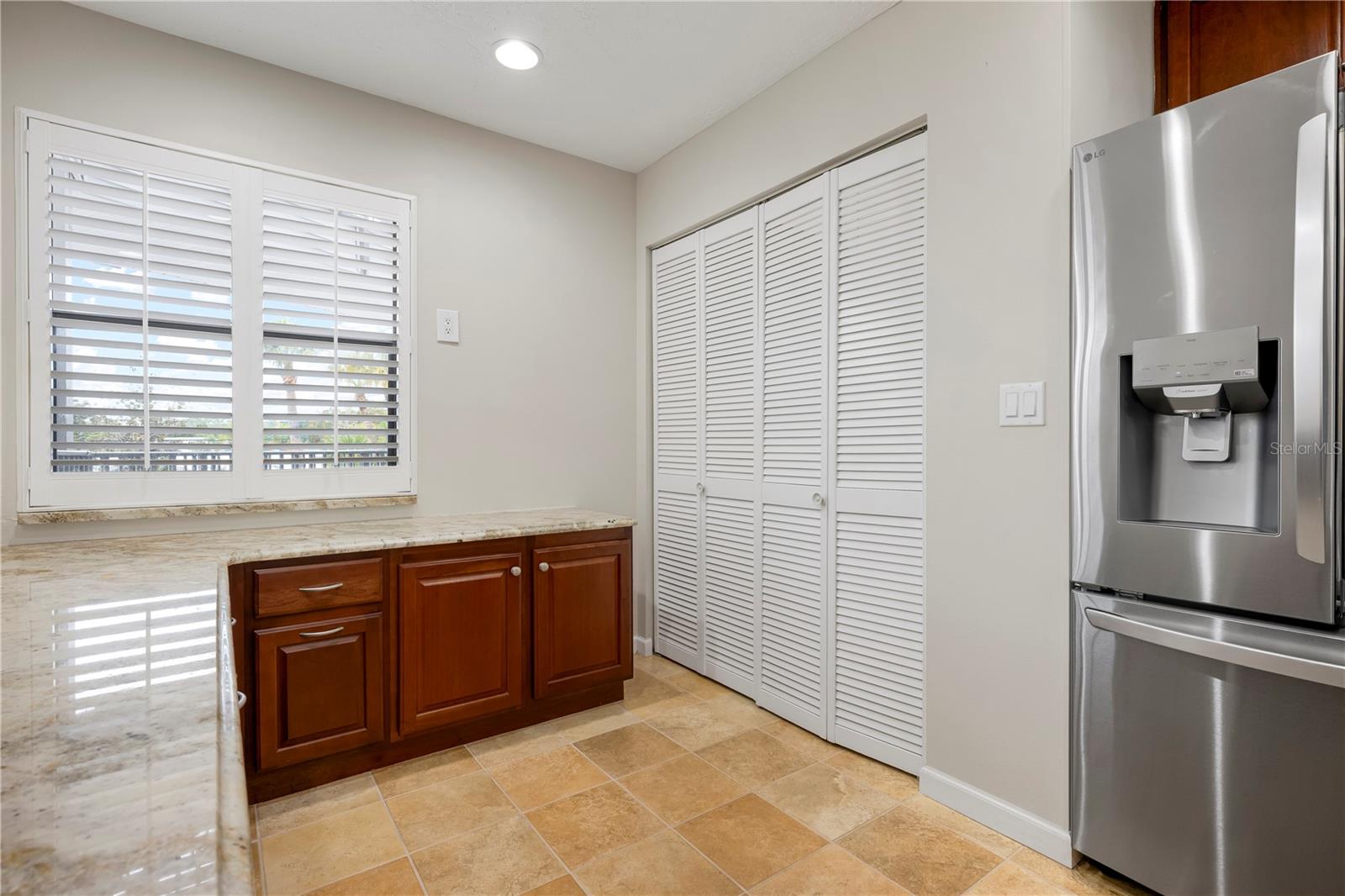 515 LEFFINGWELL AVE #112 — photo 24