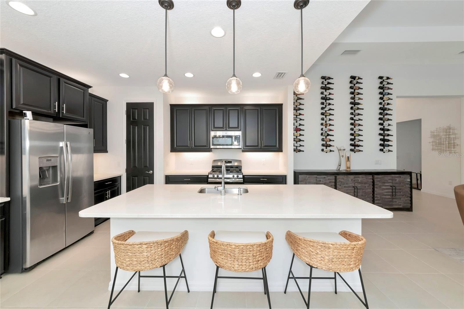 12105 GOLDENROD AVE — photo 11