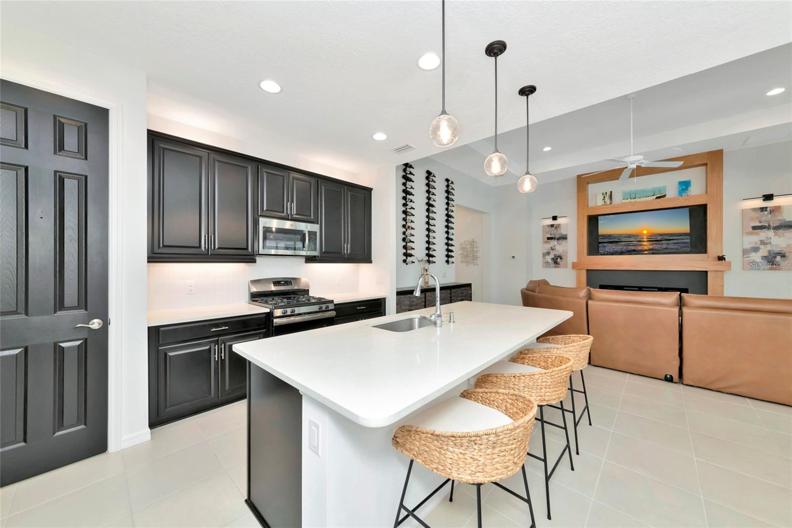 12105 GOLDENROD AVE — photo 12