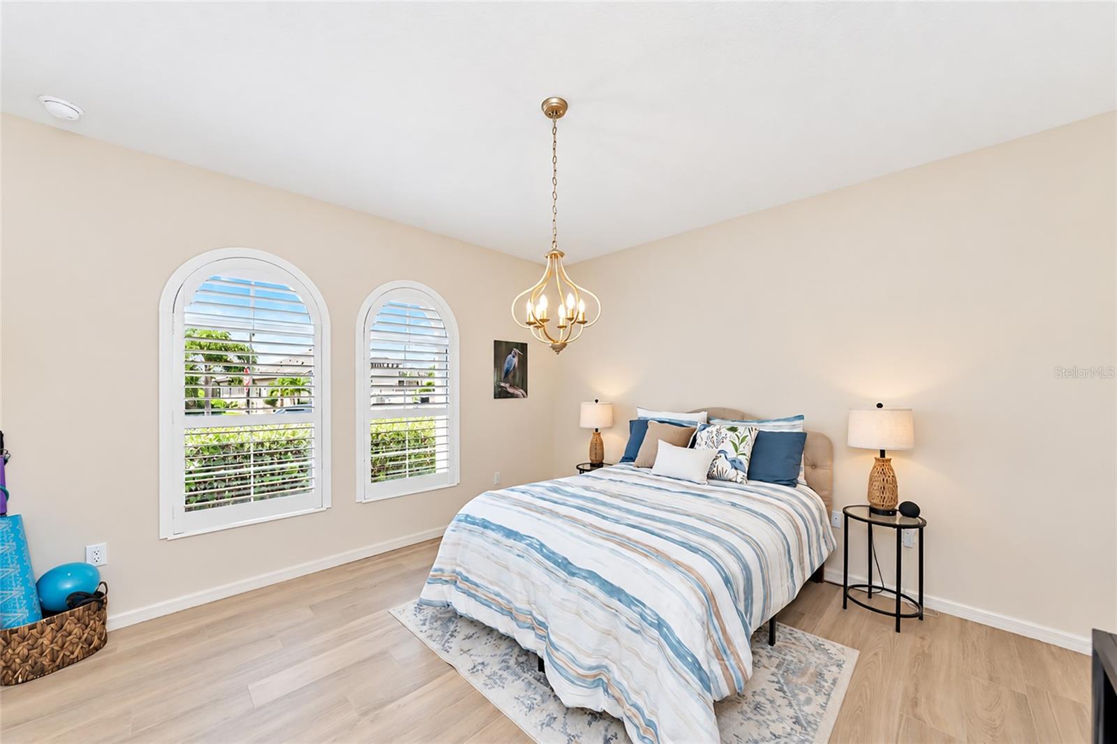 12105 GOLDENROD AVE — photo 29